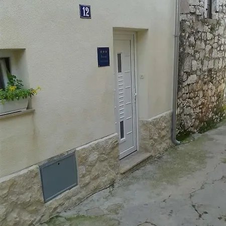 Apartamento Tisno Apartment